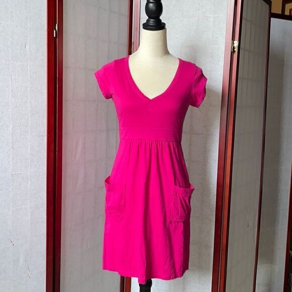 Old Navy Barbiecore Hot Pink Short Sleeve Dress w/Pockets (Size: Small) - Picture 3 of 8
